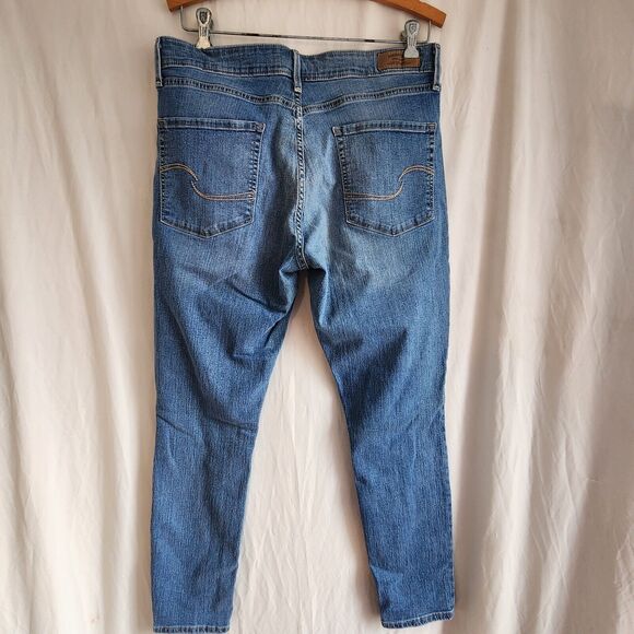 LEVI SIGNATURE Light Blue Soft Denim Skinny Leg Jeans Size 32- 30 - Picture 3 of 6